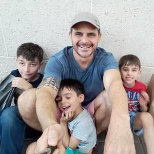 Meet your Posher, CÃ©sar